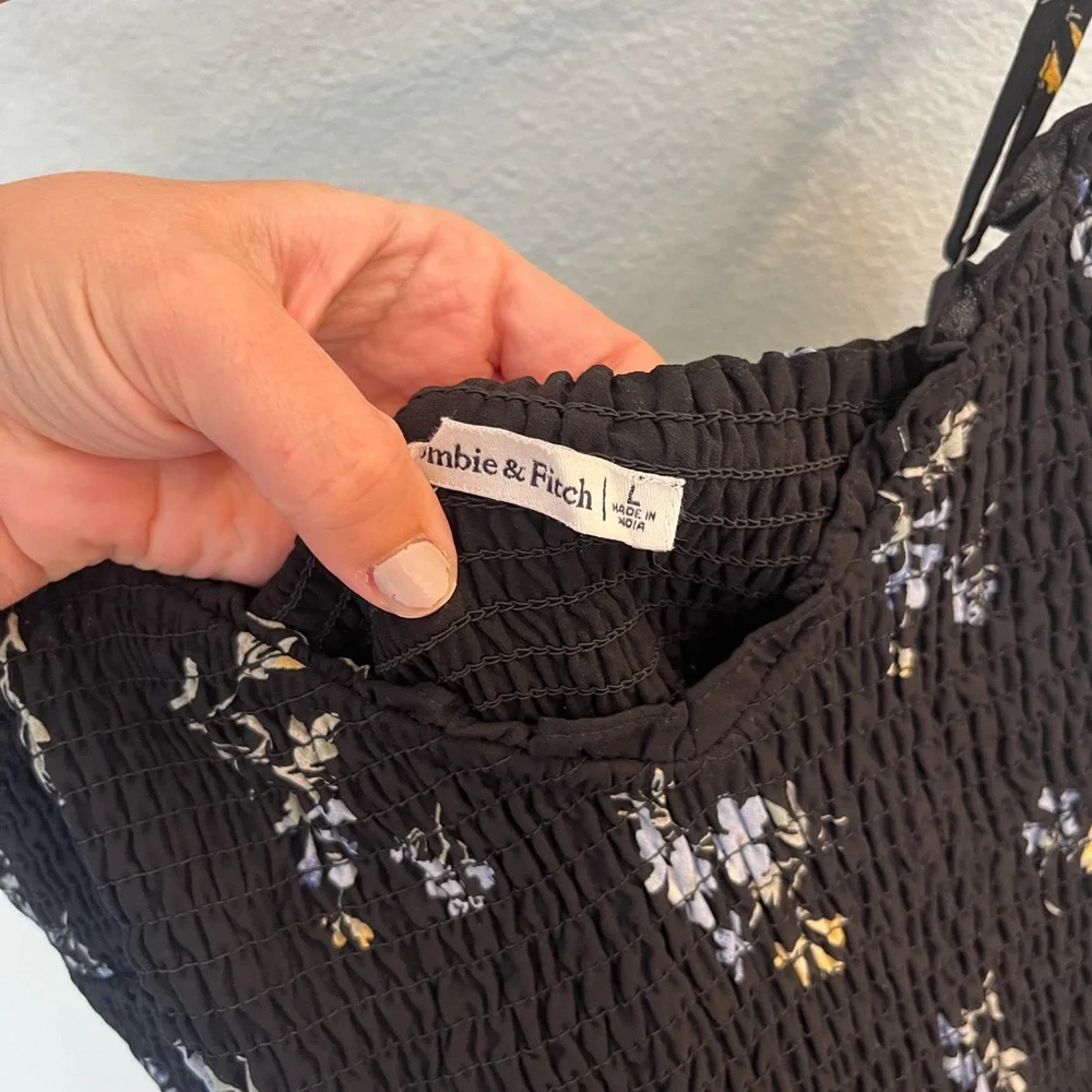 Abercrombie & Fitch Smocked Ruffled Black Floral Dress - Picture 6 of 6